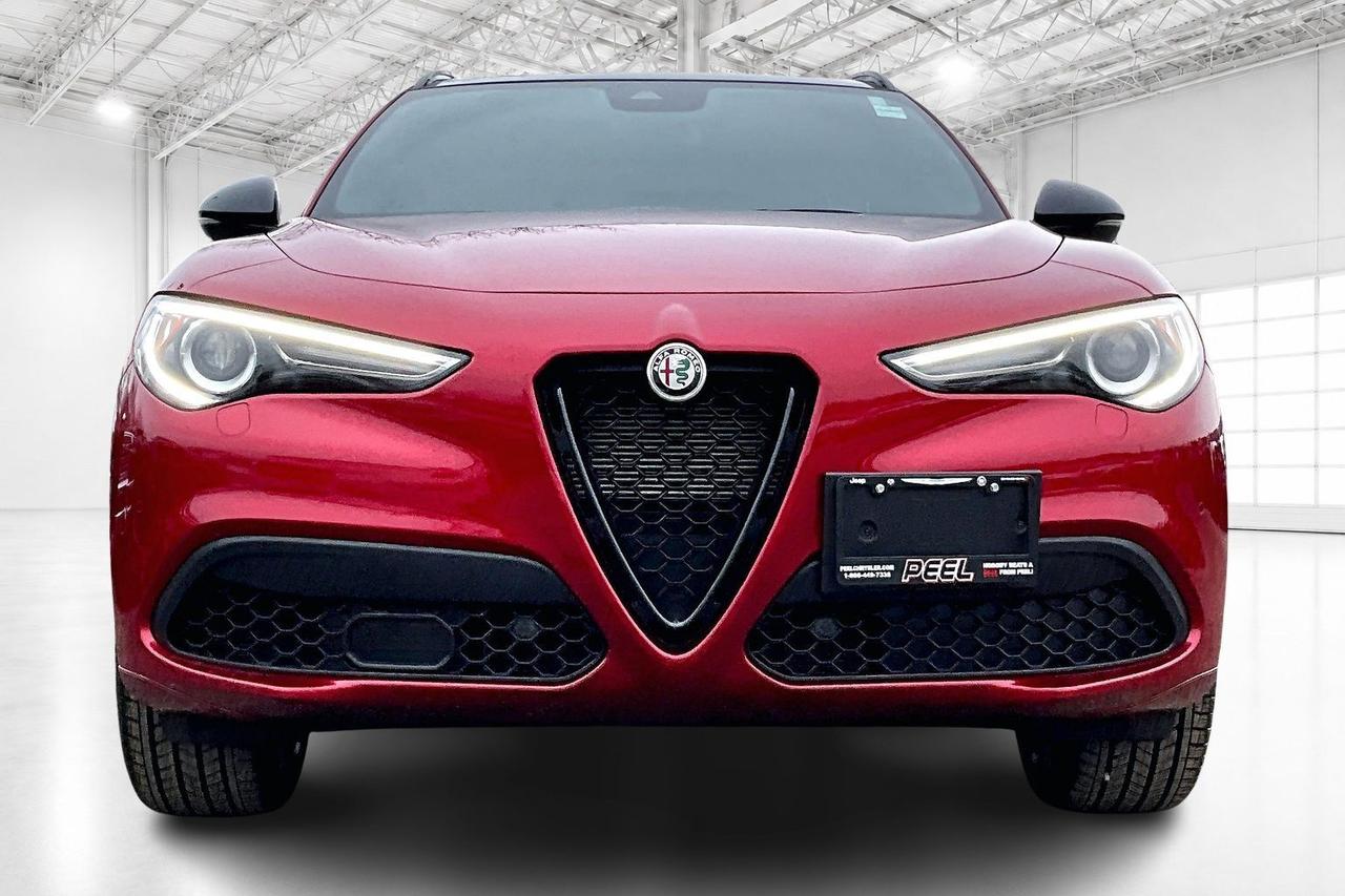 2022 Alfa Romeo Stelvio Veloce | Premium Leather | Harman Kardon | AWD Photo2