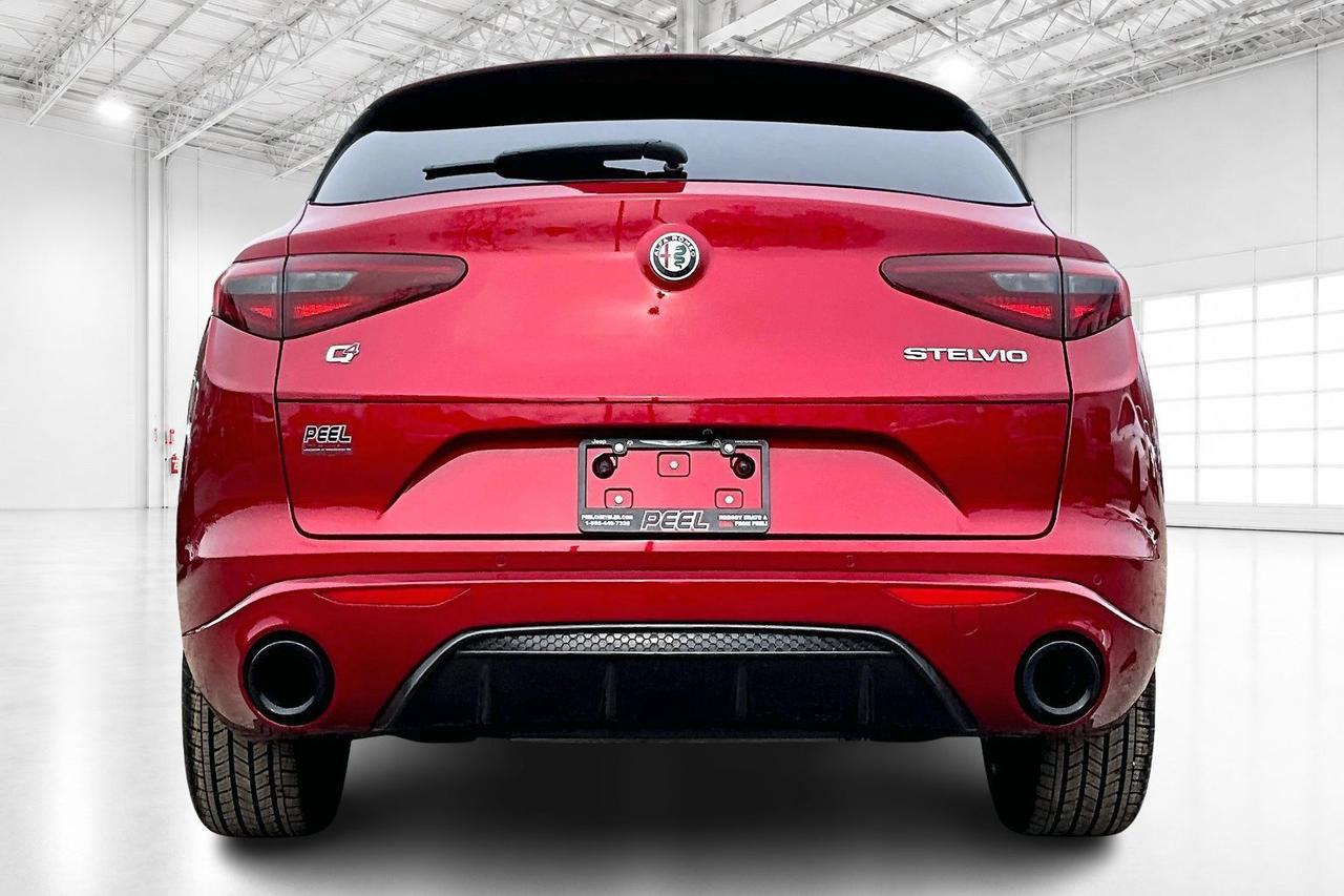 2022 Alfa Romeo Stelvio Veloce | Premium Leather | Harman Kardon | AWD Photo3
