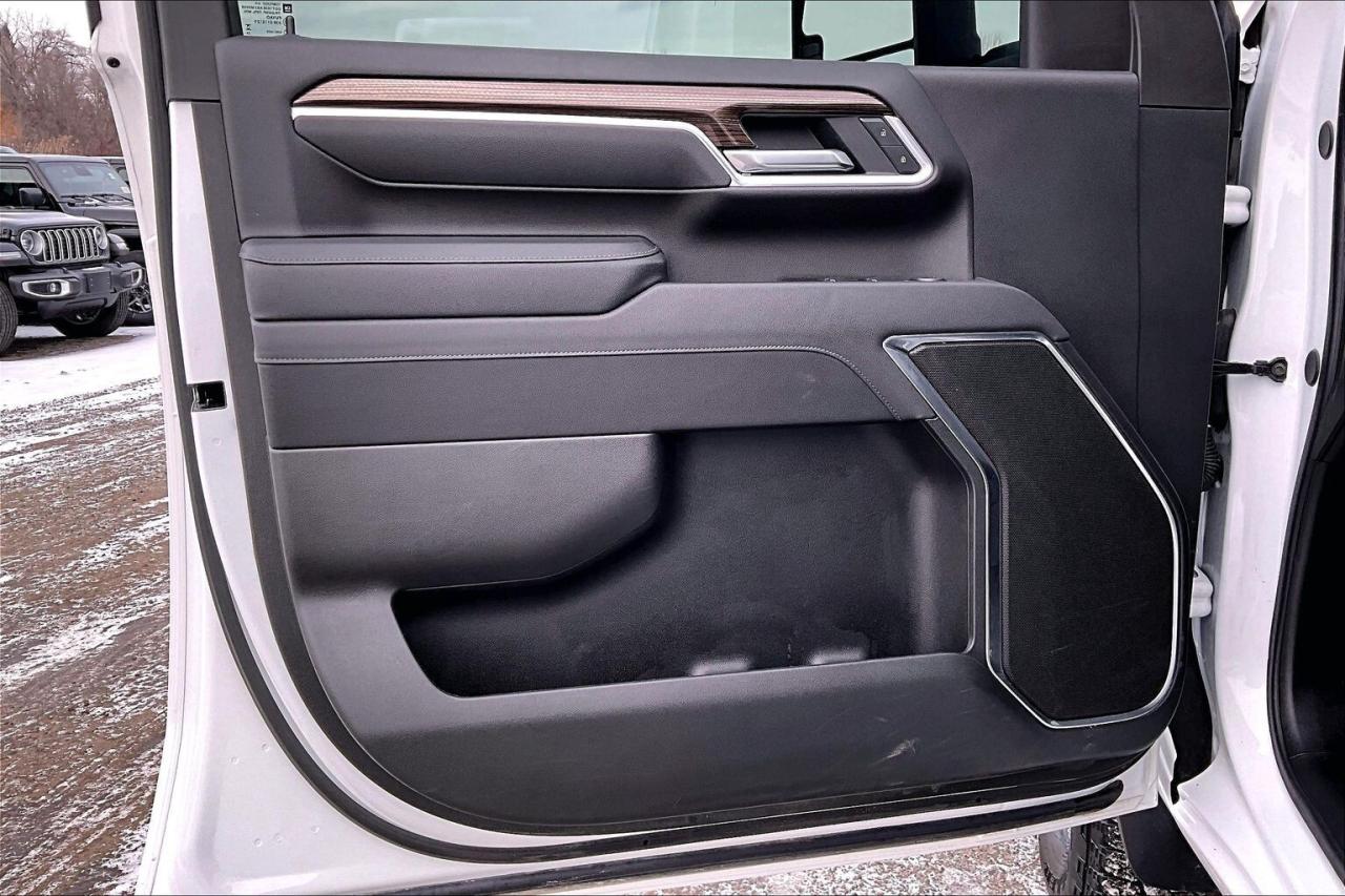 2025 Chevrolet Silverado 2500 HD LT | Z71 Off Road | Heated Seats | 6.6L V8 | 4X4 Photo