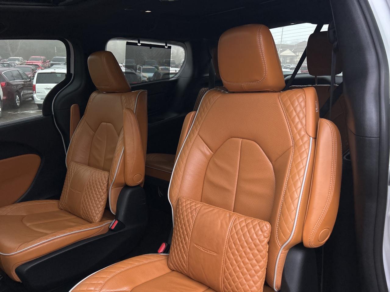 2021 Chrysler Pacifica Hybrid PINNACLE, REMOTE START, CLEAN CARFAX! - Photo #12