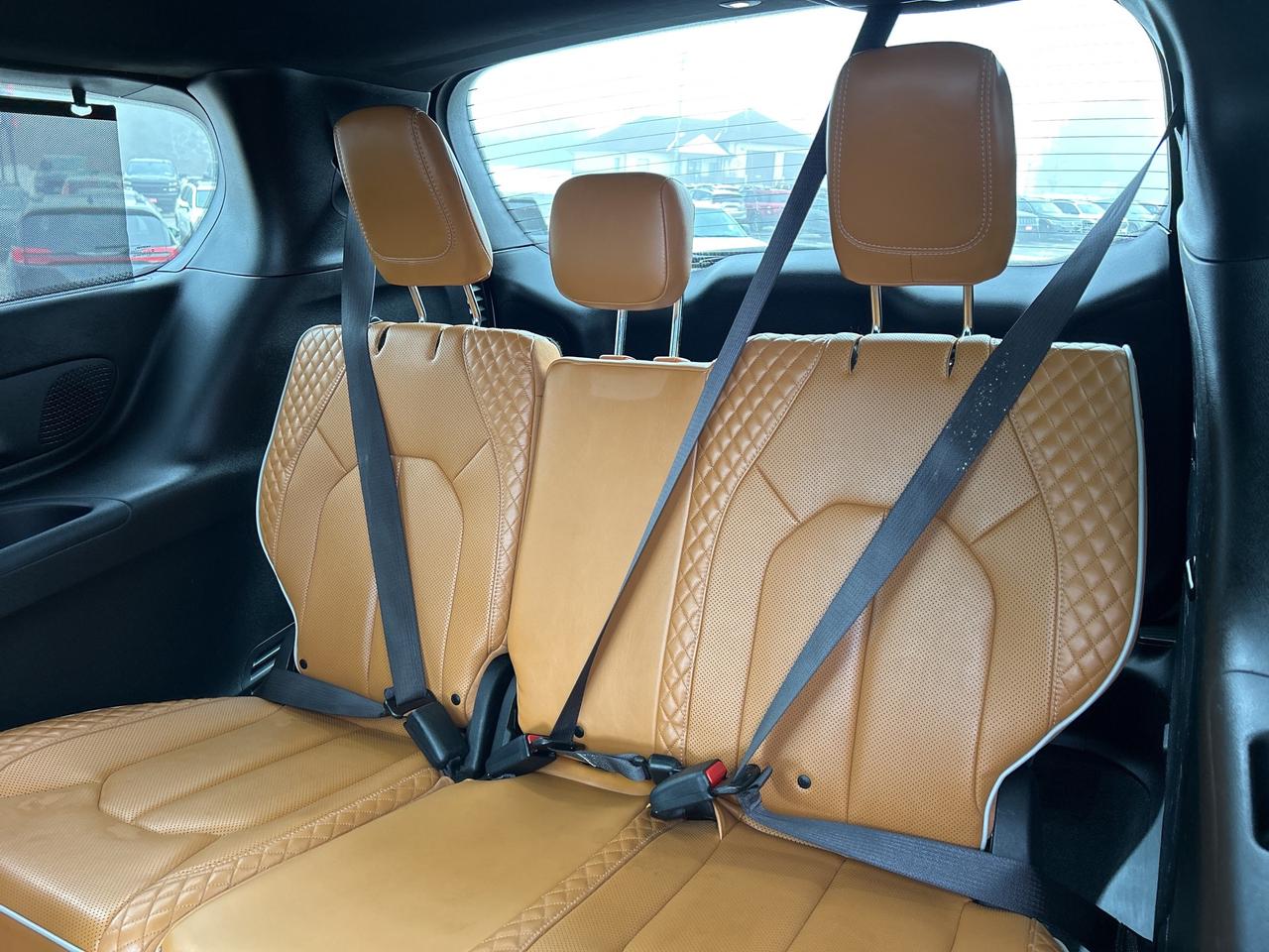 2021 Chrysler Pacifica Hybrid PINNACLE, REMOTE START, CLEAN CARFAX! - Photo #13