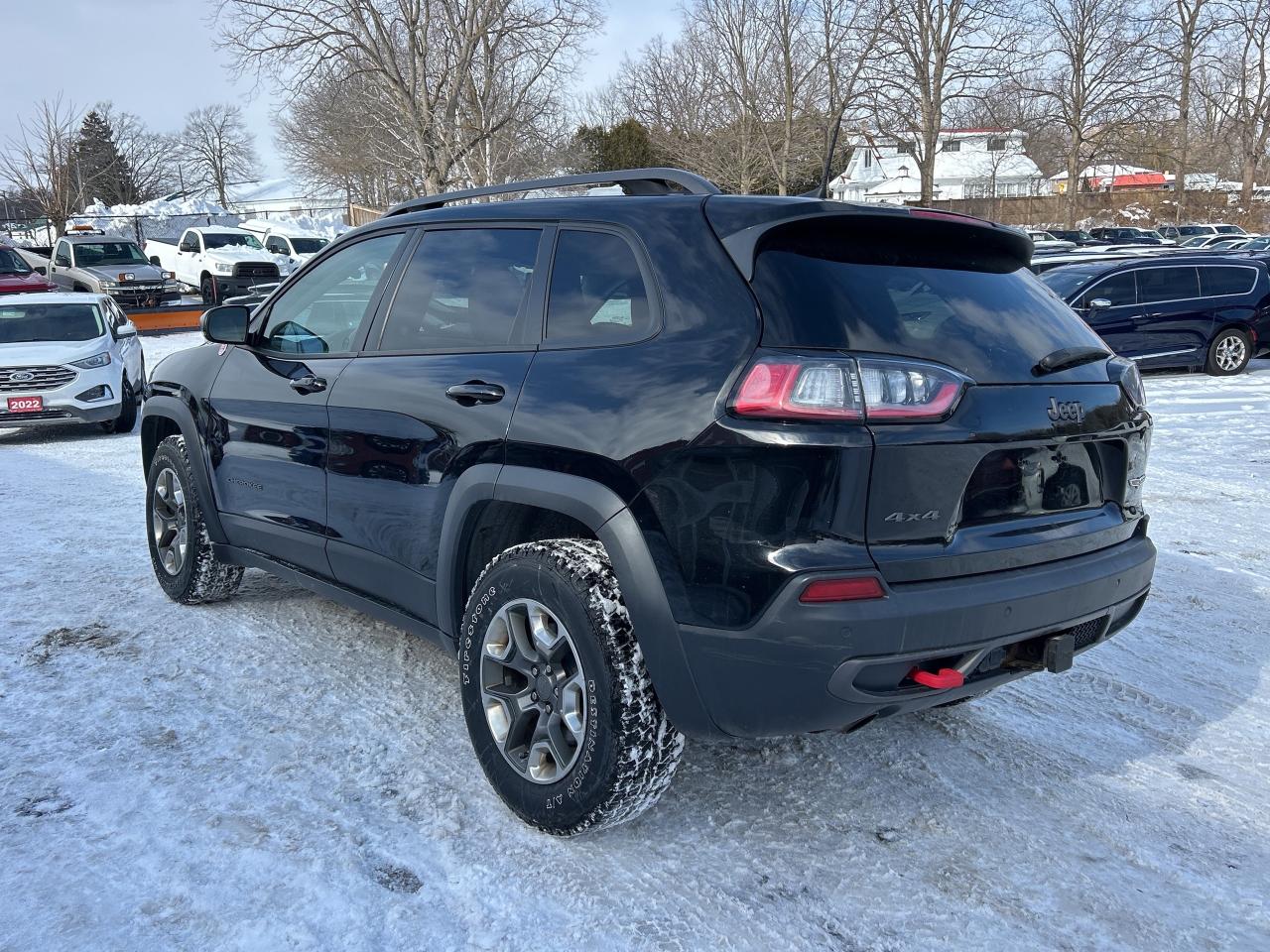 2019 Jeep Cherokee TRAILHAWK, 4X4, SUNROOF, REMOTE START, LEATHER! - Photo #4