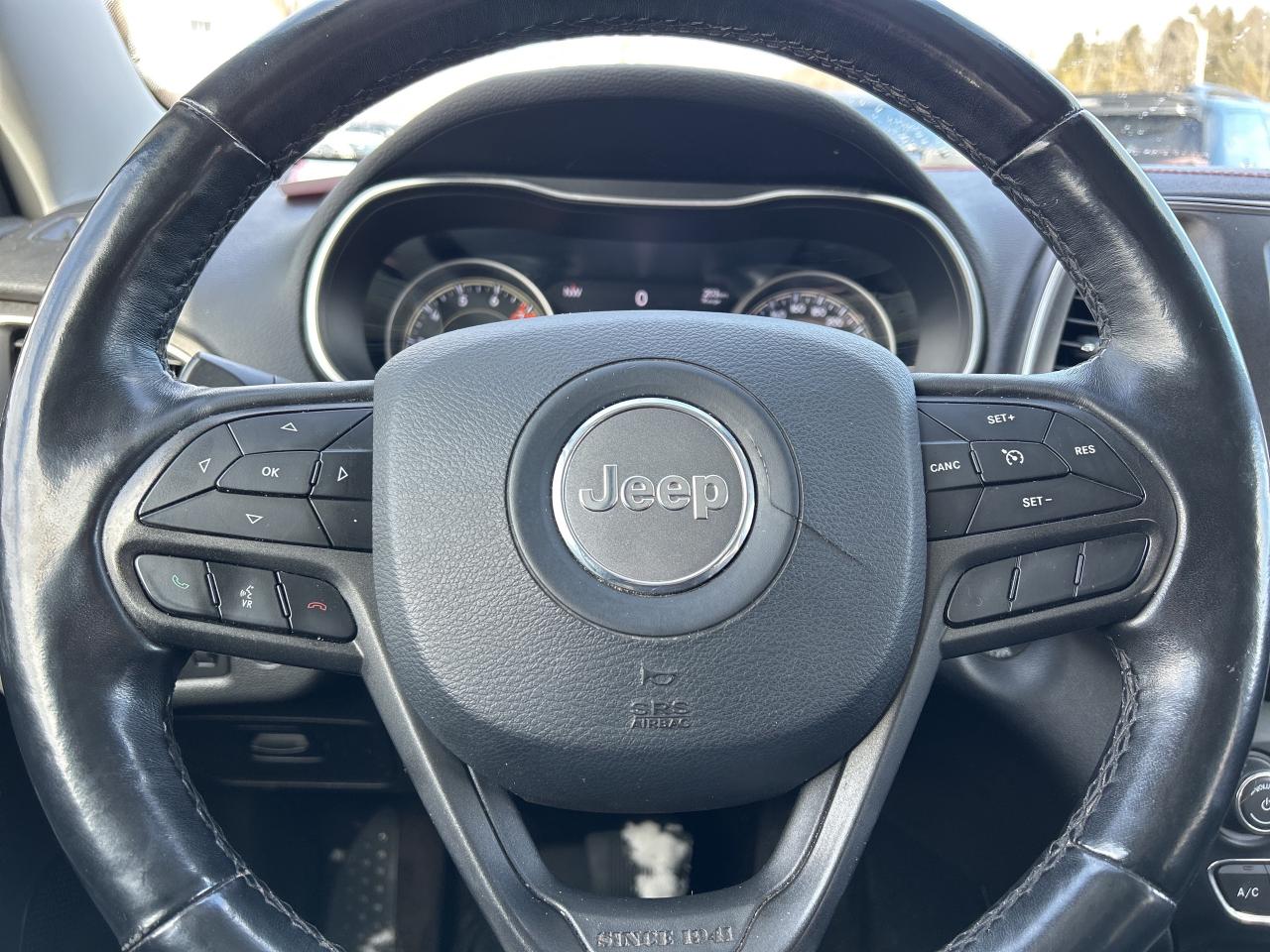 2019 Jeep Cherokee TRAILHAWK, 4X4, SUNROOF, REMOTE START, LEATHER! - Photo #15