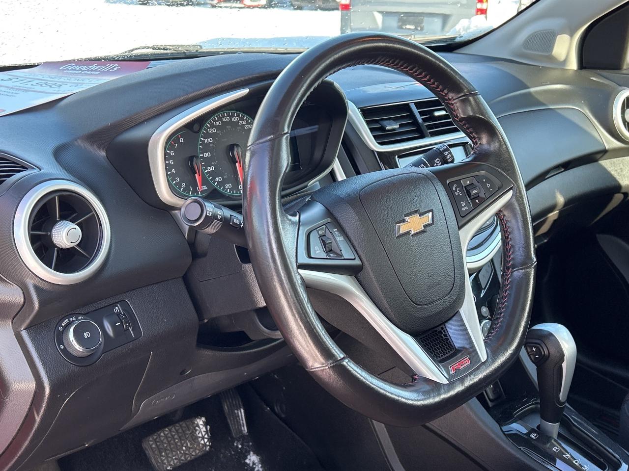 2017 Chevrolet Sonic LT, SUNROOF, AUTO START, HEATED SEATS, BACK UP CAM - Photo #10