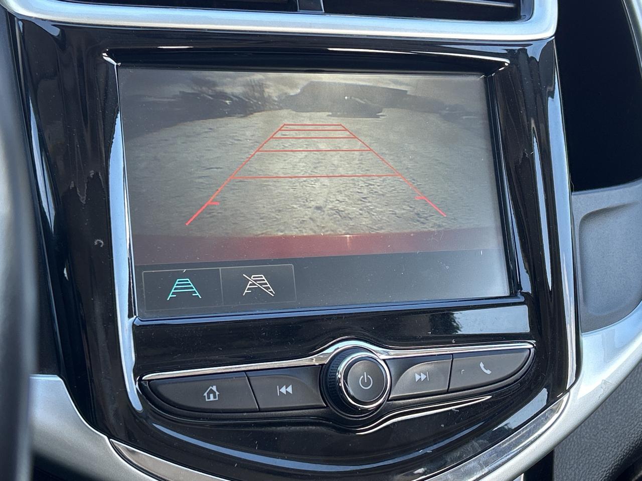 2017 Chevrolet Sonic LT, SUNROOF, AUTO START, HEATED SEATS, BACK UP CAM - Photo #20