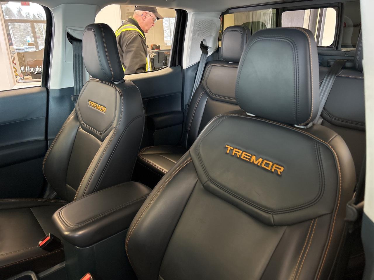 2023 Ford Maverick LARIAT, CLEAN CARFAX, HEATED LEATHER, REMOTE START - Photo #10