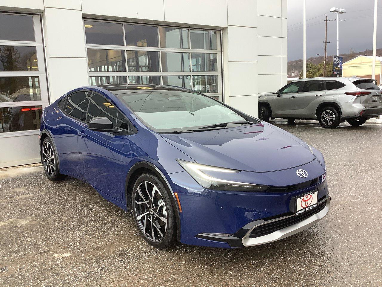 2025 Toyota Prius  Photo2