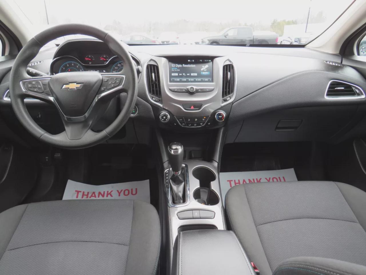 2018 Chevrolet Cruze LT (**CLEAN TITLE/NO ACCIDENTS!!**SAFETY/CERTIFIED!!**ALLOY RIMS**POWER OPTIONS**HEATED SEATS**REVERSE CAMERA**PUSH BUTTON START**DIGITAL TOUCHSCREEN**CRUISE CONTROL**BLUETOOTH**) Photo4