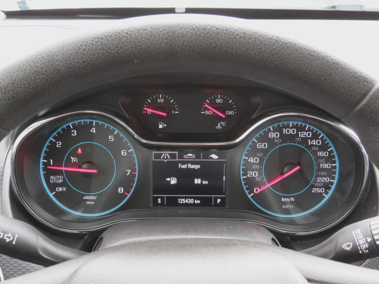 2018 Chevrolet Cruze LT (**CLEAN TITLE/NO ACCIDENTS!!**SAFETY/CERTIFIED!!**ALLOY RIMS**POWER OPTIONS**HEATED SEATS**REVERSE CAMERA**PUSH BUTTON START**DIGITAL TOUCHSCREEN**CRUISE CONTROL**BLUETOOTH**) Photo