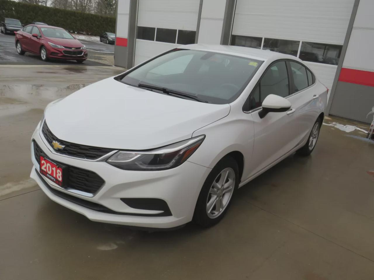 2018 Chevrolet Cruze LT (**CLEAN TITLE/NO ACCIDENTS!!**SAFETY/CERTIFIED!!**ALLOY RIMS**POWER OPTIONS**HEATED SEATS**REVERSE CAMERA**PUSH BUTTON START**DIGITAL TOUCHSCREEN**CRUISE CONTROL**BLUETOOTH**) Photo