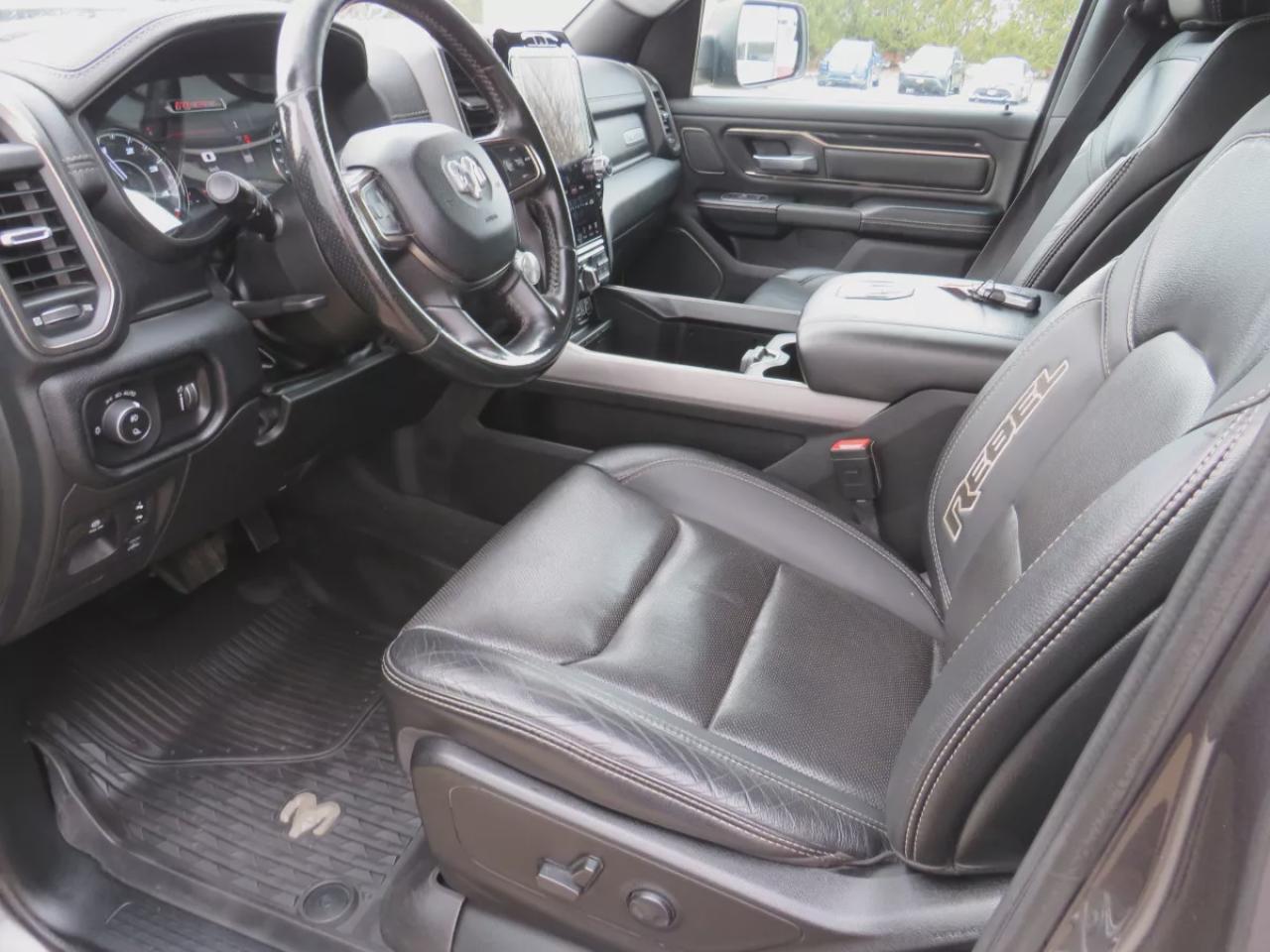 2022 RAM 1500 Rebel (**SAFETY/CERTIFIED!!**4WD**RUNNING BOARDS**TRAILER HITCH**TONNEAU COVER**REMOTE START**BRAKE CONTROLLER**FRONT TOW HOOKS**NAVIGATION**FOG LIGHTS**WIRELESS PHONE CHARGING**HEATED FRONT AND REAR SEATS**REVERSE CAMERA**LEATHER**SUNROOF**PUSH BUTTON ST Photo3