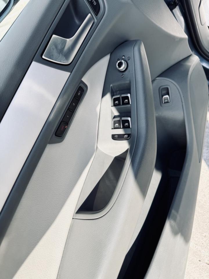 2017 Audi Q5 Premium Quattro Photo