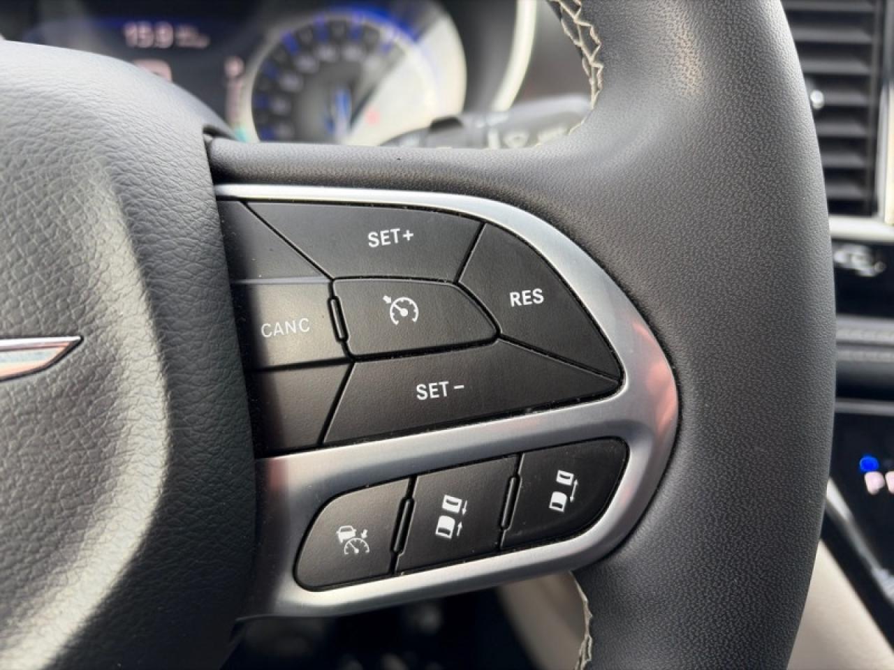 2024 Chrysler Pacifica Touring L  - Apple CarPlay Photo