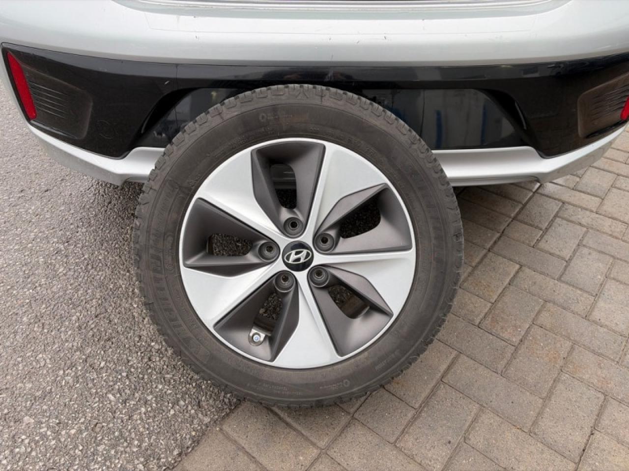 2019 Hyundai IONIQ Electric Ultimate Hatchback Photo