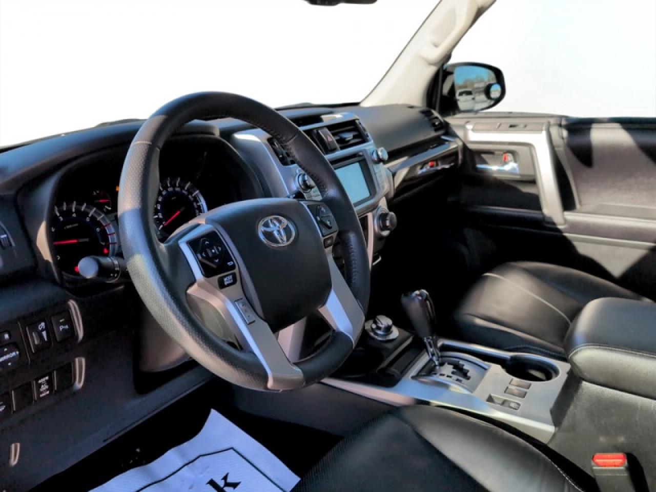 2016 Toyota 4Runner Limited  **PRISTINE - VERY LOW KMS** Photo