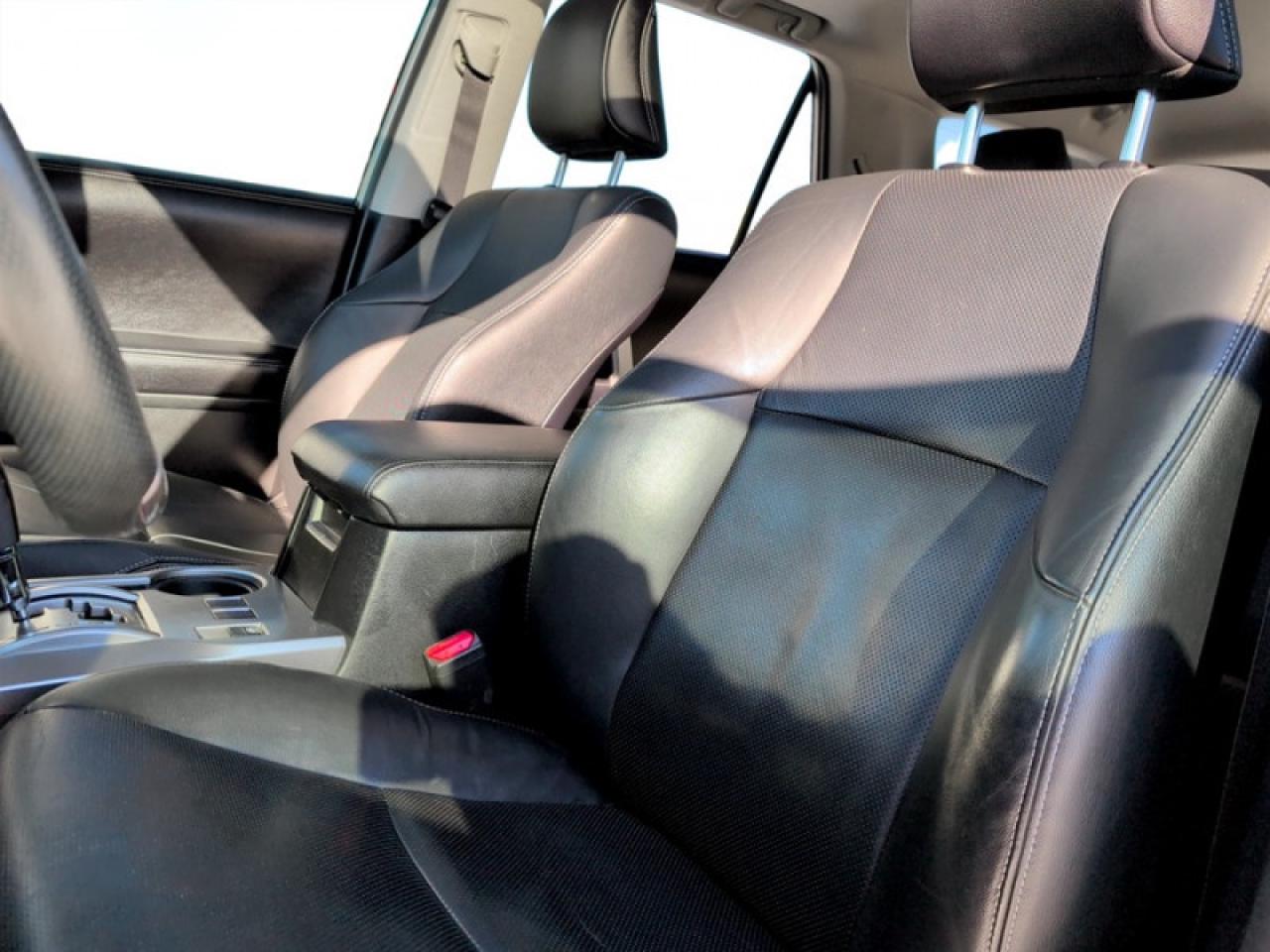 2016 Toyota 4Runner Limited  **PRISTINE - VERY LOW KMS** Photo