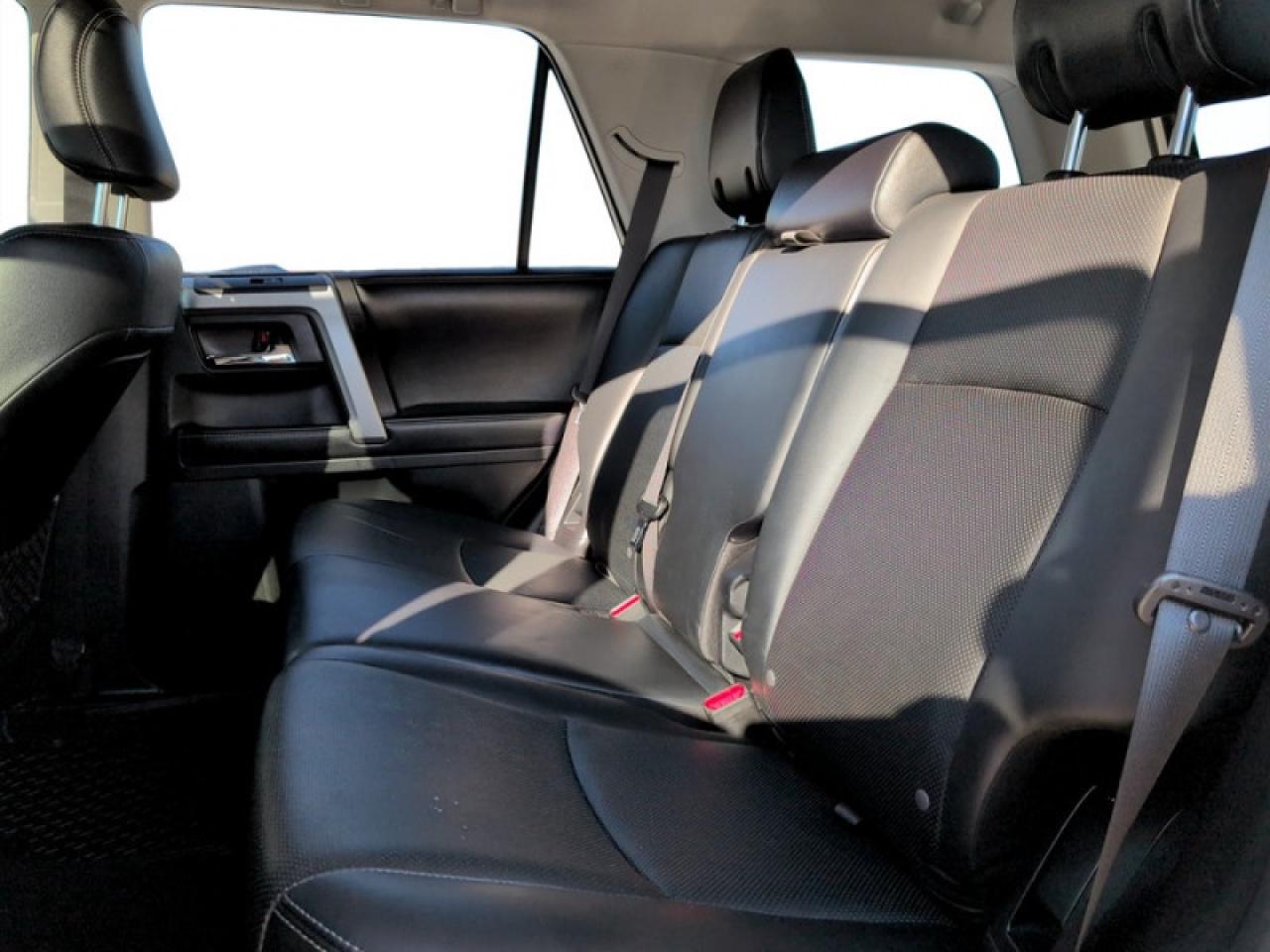 2016 Toyota 4Runner Limited  **PRISTINE - VERY LOW KMS** Photo