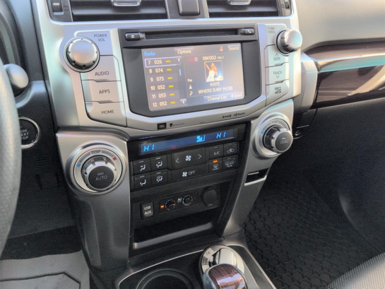 2016 Toyota 4Runner Limited  **PRISTINE - VERY LOW KMS** Photo