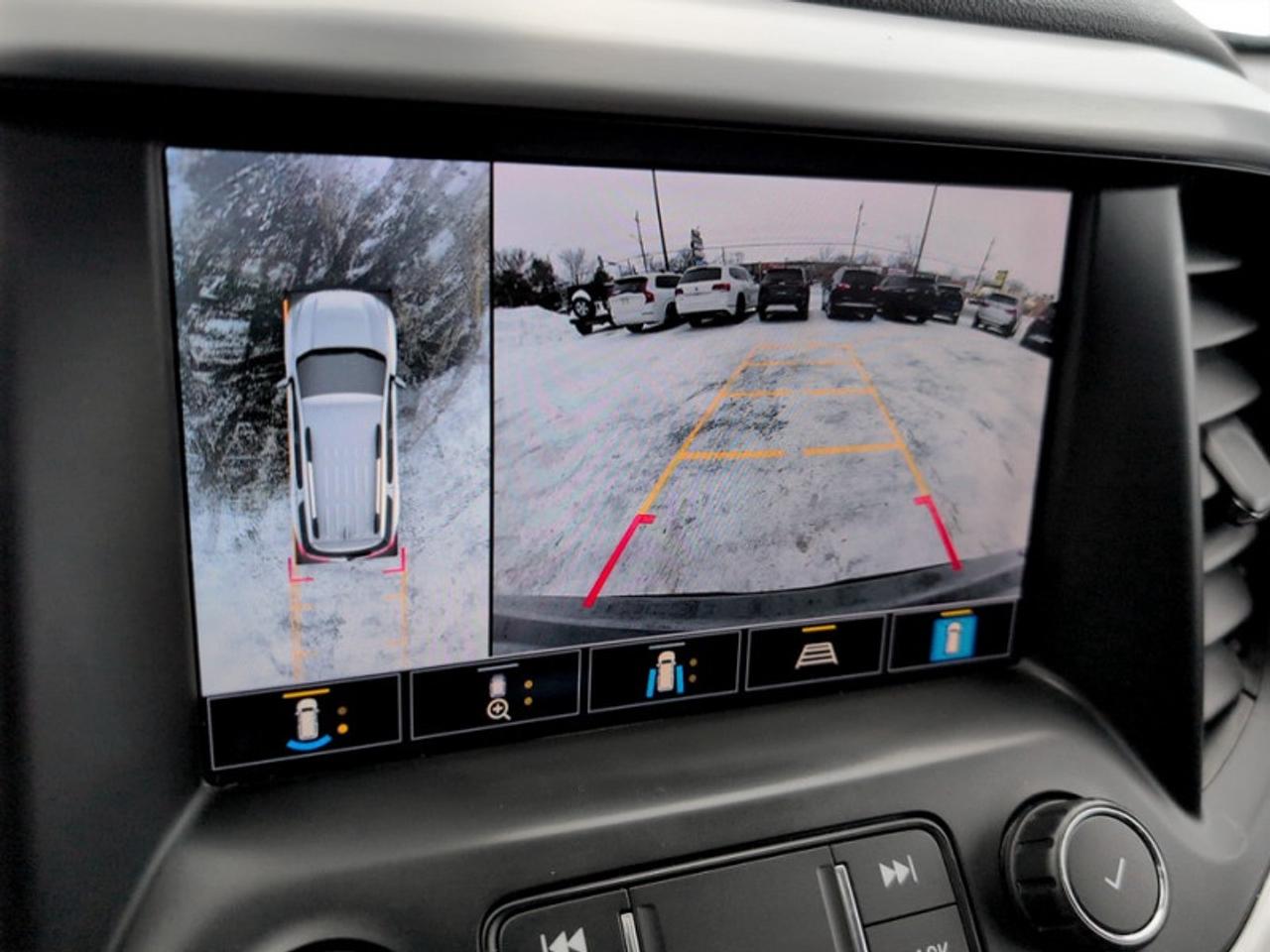 2021 GMC Acadia SLT  **AT4 PRO GRADE PACKAGE** Photo