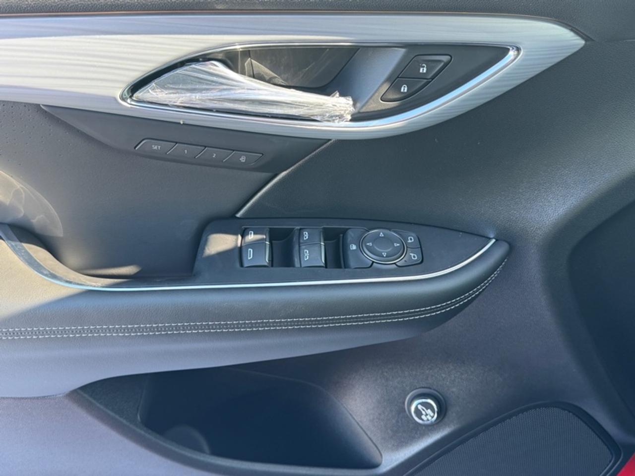 2026 Buick Envision Avenir  - Sunroof -  Cooled Seats Photo