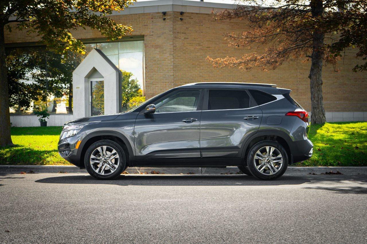 2022 Kia Seltos EX Photo4