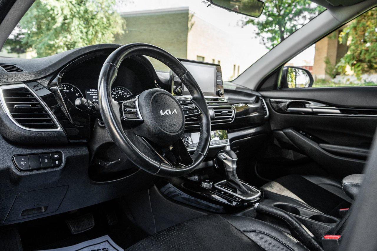 2022 Kia Seltos EX Photo