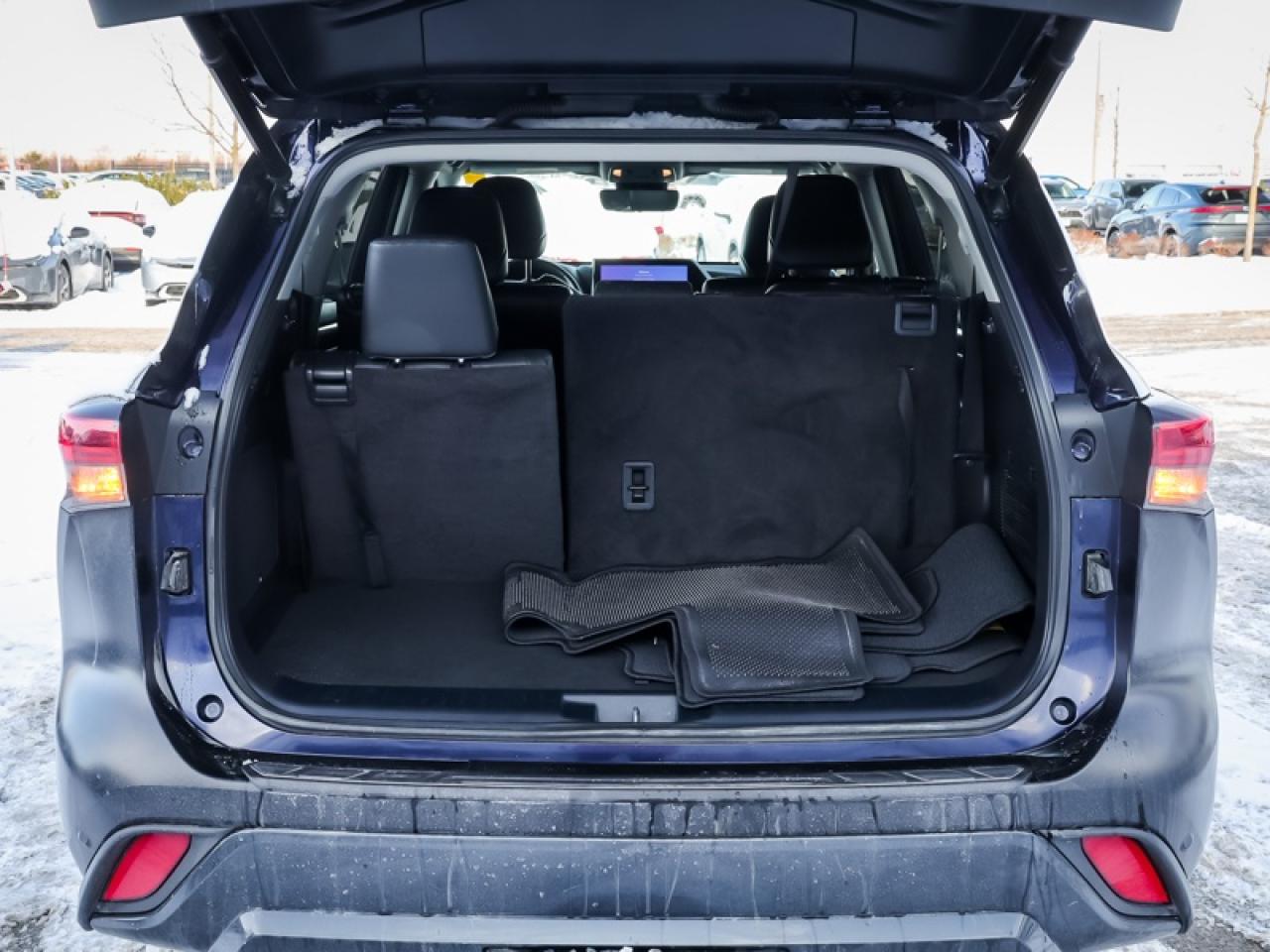 2023 Toyota Highlander Hybrid Limited  - Leather Seats - $378 B/W Photo