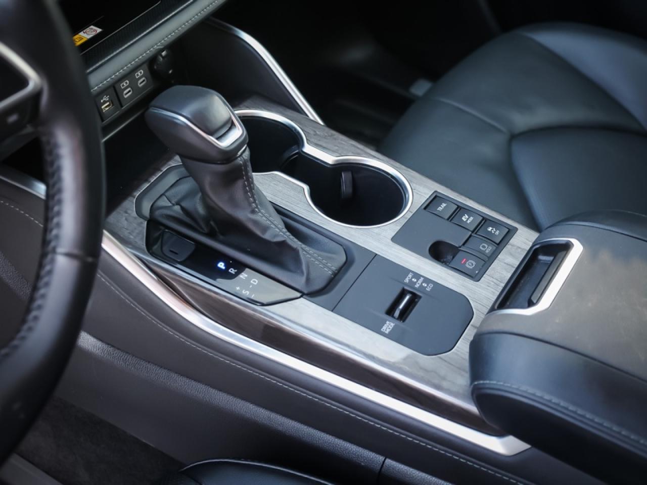 2023 Toyota Highlander Hybrid Limited  - Leather Seats - $378 B/W Photo