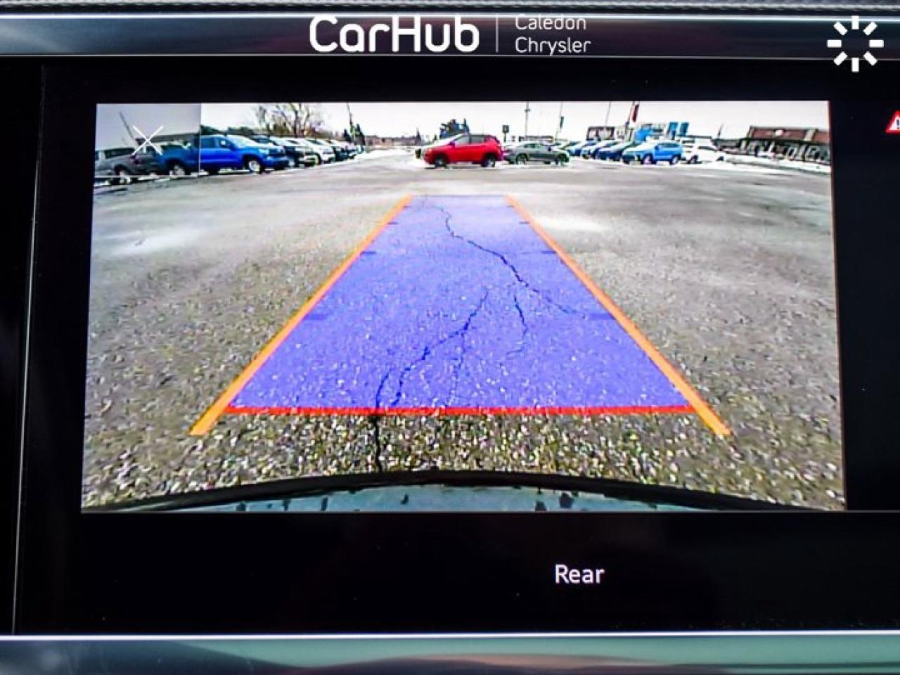 2023 Audi Q3 Komfort Quattro Pano Sunroof Leather Heated Front Seats Photo