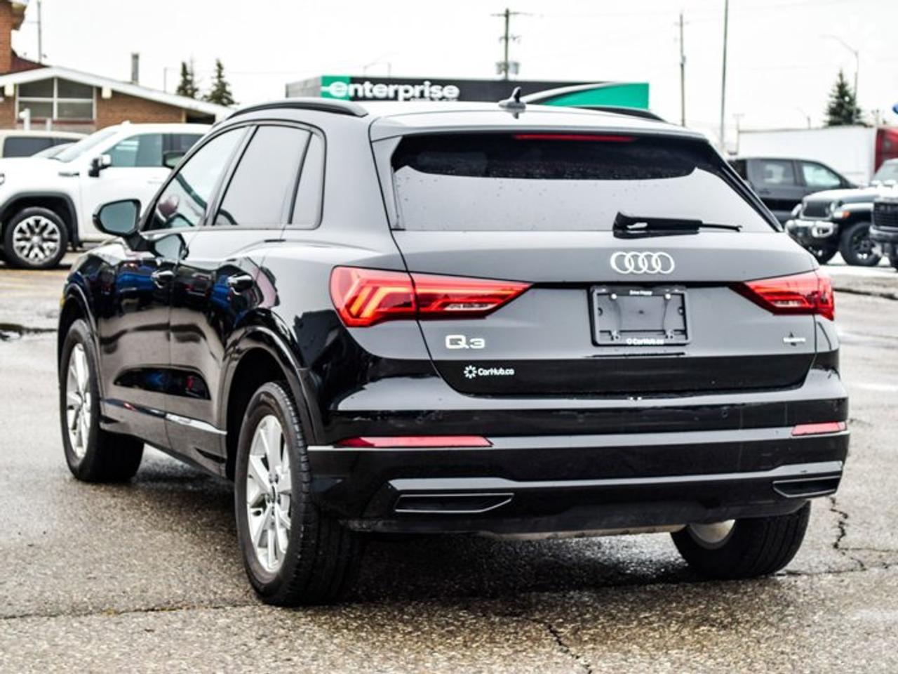 2023 Audi Q3 Komfort Quattro Pano Sunroof Leather Heated Front Seats Photo