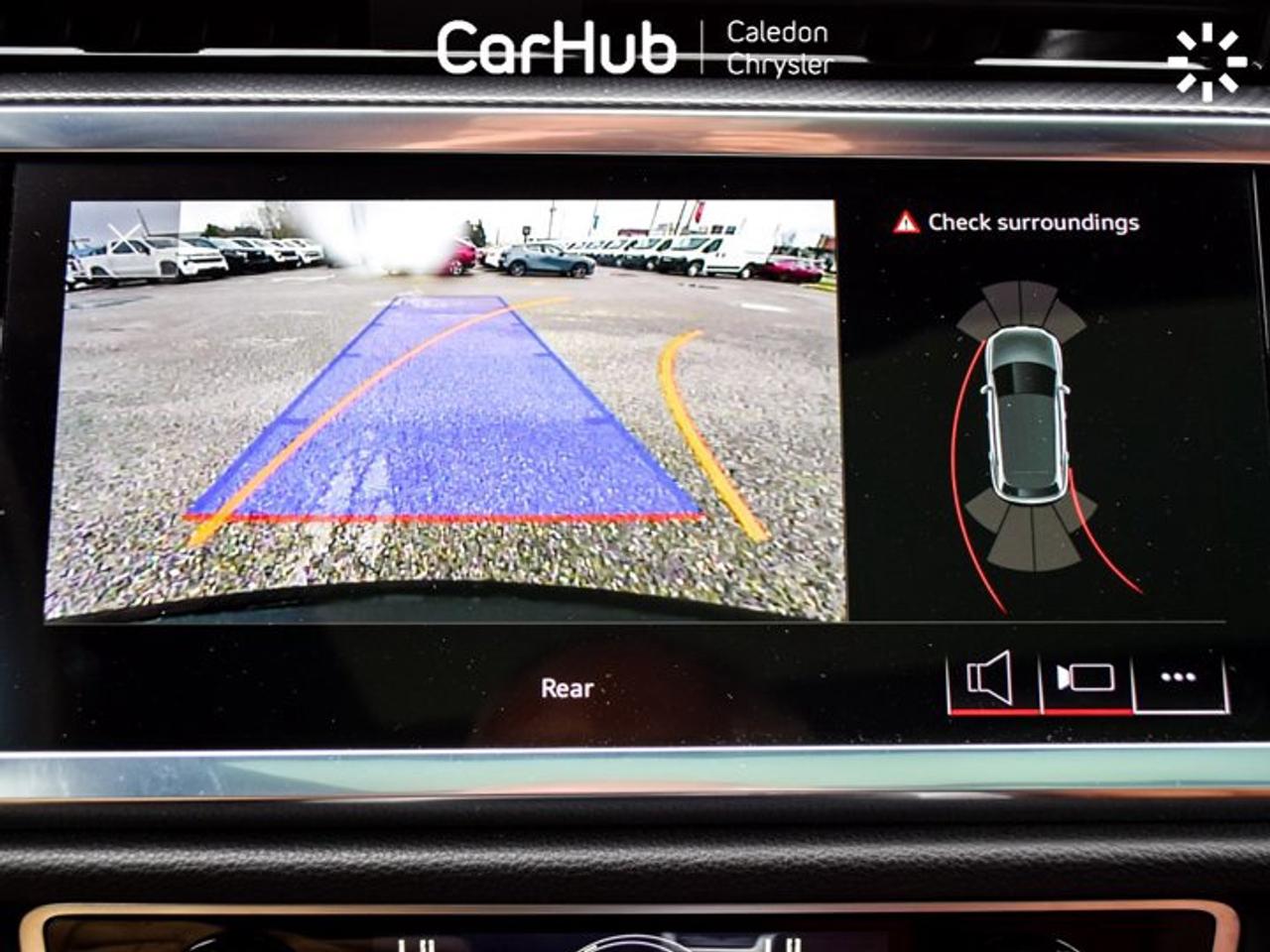 2023 Audi Q3 Komfort Quattro Pano Sunroof Leather Heated Front Seats Photo