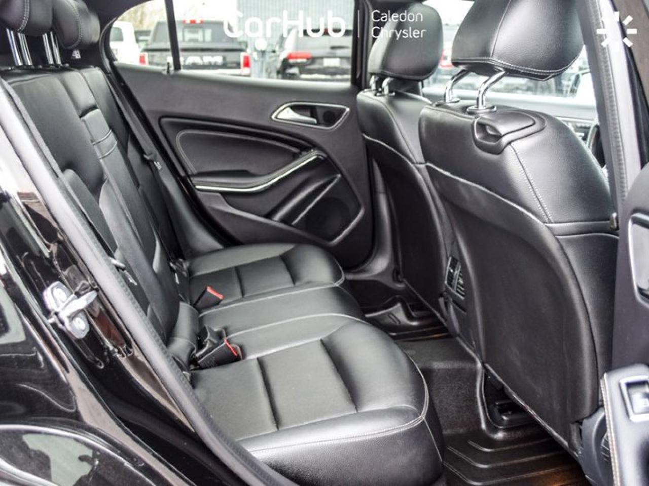 2020 Mercedes-Benz GLA GLA 250 4Matic Pano Sunroof Blind Spot Alloy Rims Photo