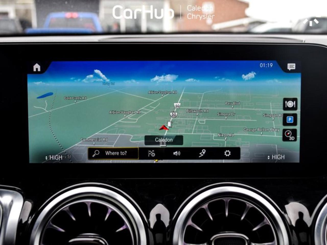 2022 Mercedes-Benz G-Class GLB 250 4MATIC Sunroof Blind Spot Navigation Photo