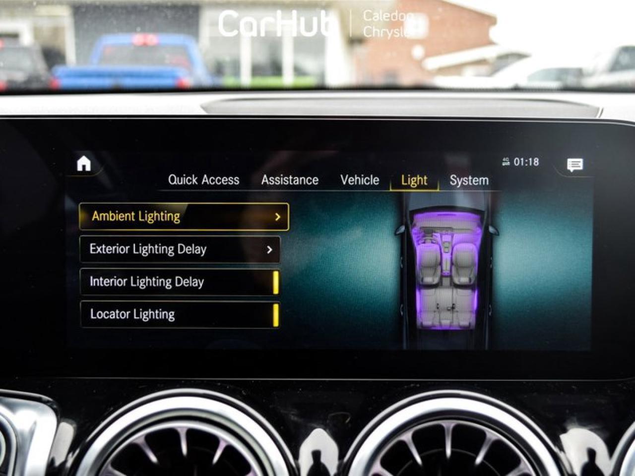 2022 Mercedes-Benz G-Class GLB 250 4MATIC Sunroof Blind Spot Navigation Photo