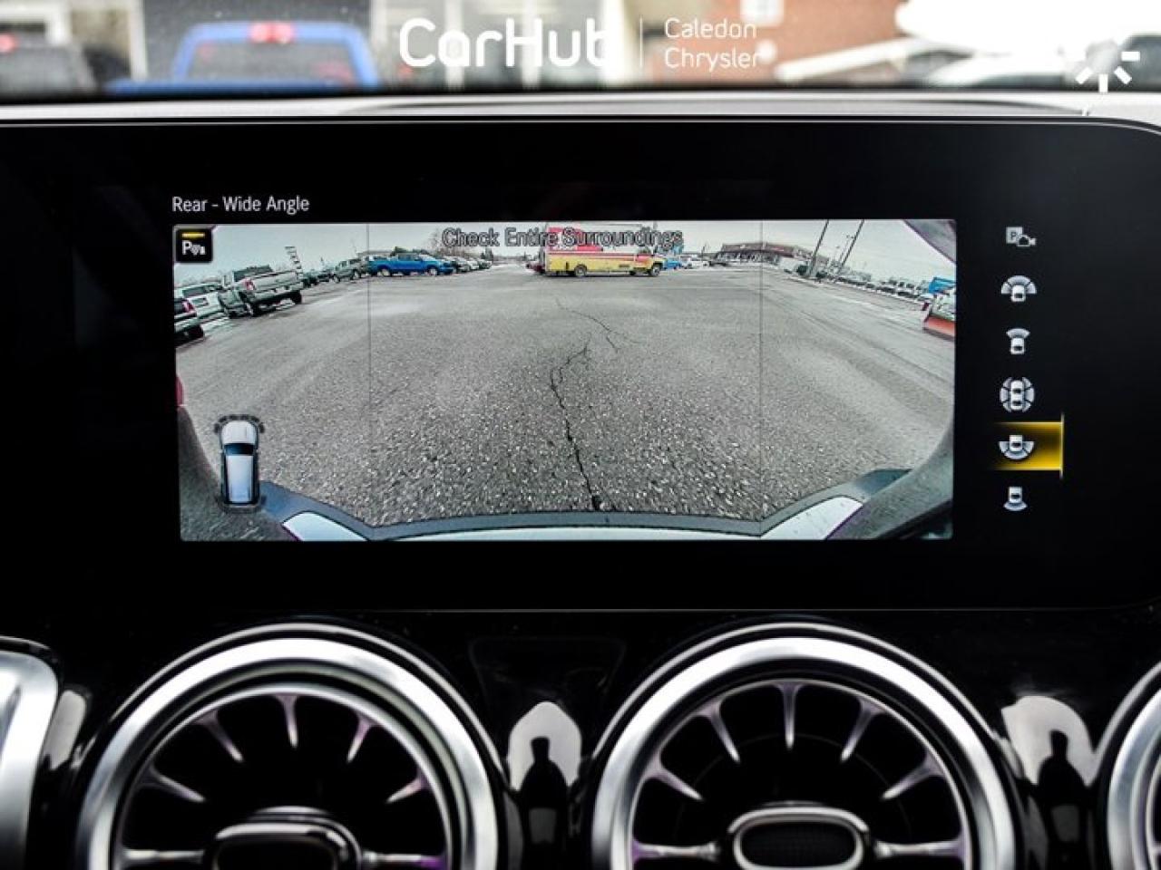 2022 Mercedes-Benz G-Class GLB 250 4MATIC Sunroof Blind Spot Navigation Photo