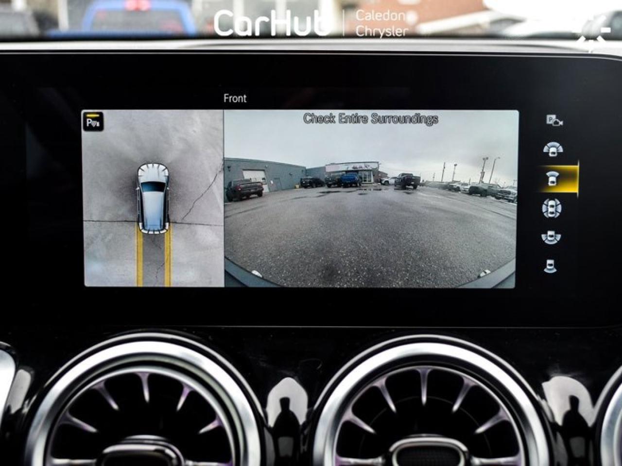 2022 Mercedes-Benz G-Class GLB 250 4MATIC Sunroof Blind Spot Navigation Photo