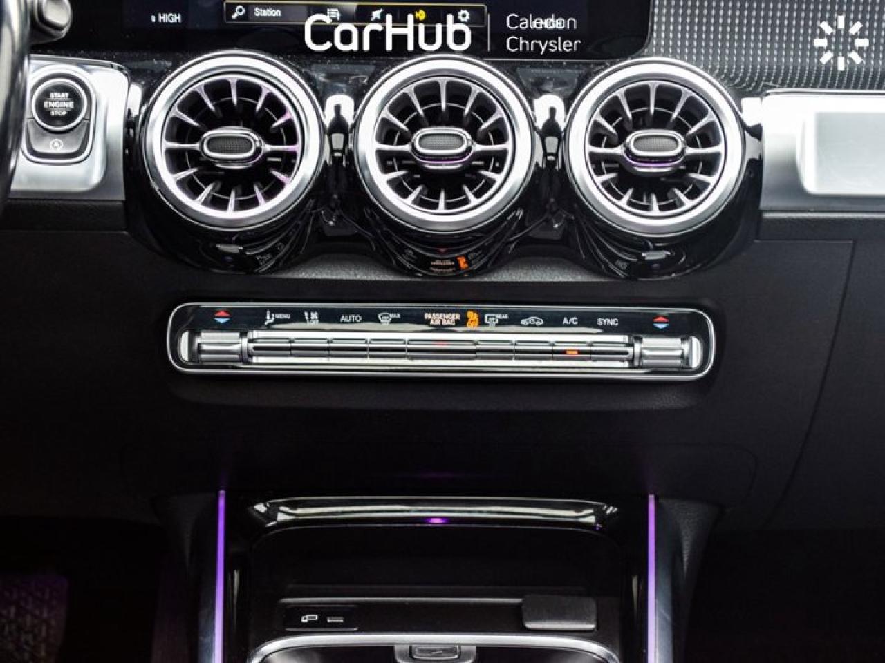 2022 Mercedes-Benz G-Class GLB 250 4MATIC Sunroof Blind Spot Navigation Photo