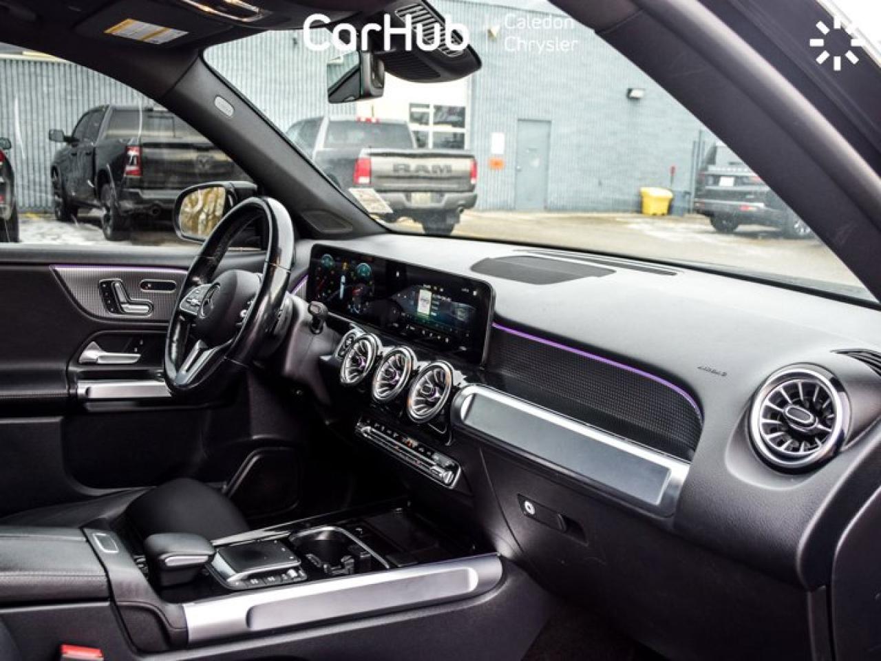 2022 Mercedes-Benz G-Class GLB 250 4MATIC Sunroof Blind Spot Navigation Photo