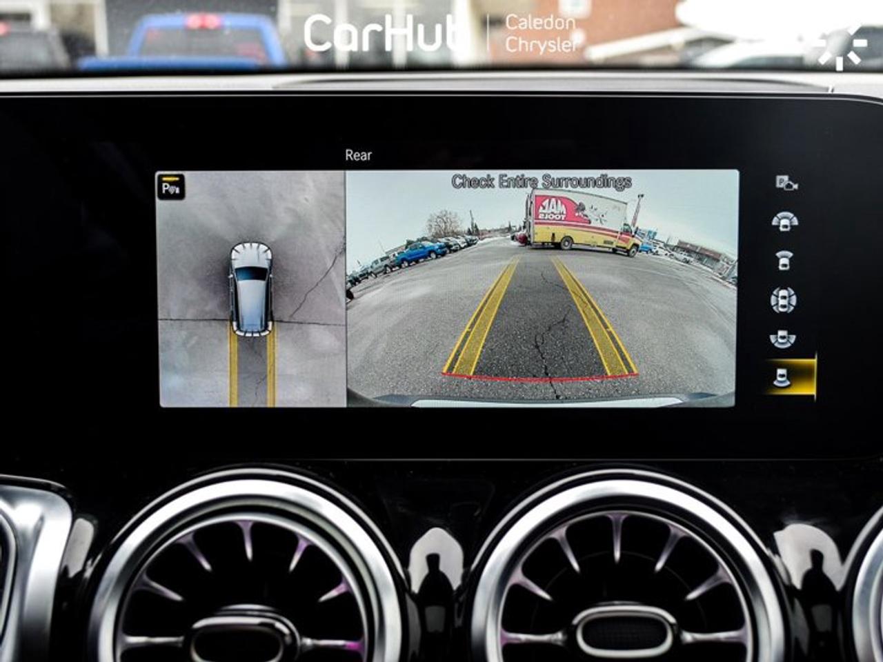 2022 Mercedes-Benz G-Class GLB 250 4MATIC Sunroof Blind Spot Navigation Photo