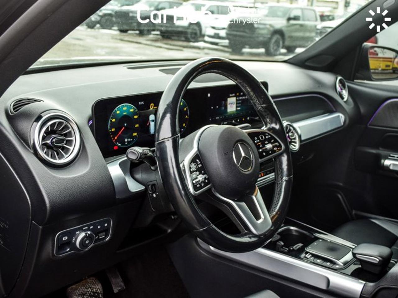 2022 Mercedes-Benz G-Class GLB 250 4MATIC Sunroof Blind Spot Navigation Photo