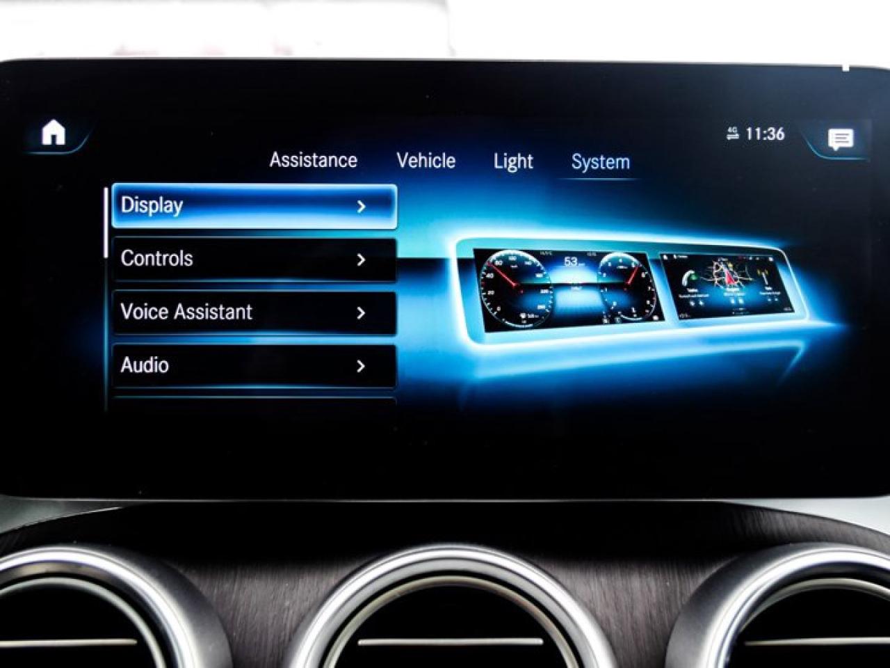 2021 Mercedes-Benz GLC GLC 300 4MATIC Sunroof Navigation 360 Camera Blind Spot Photo