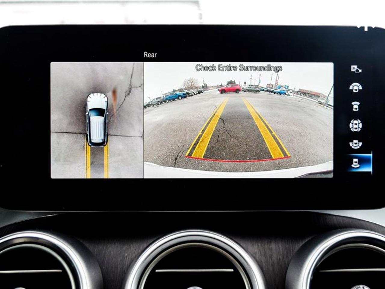 2021 Mercedes-Benz GLC GLC 300 4MATIC Sunroof Navigation 360 Camera Blind Spot Photo