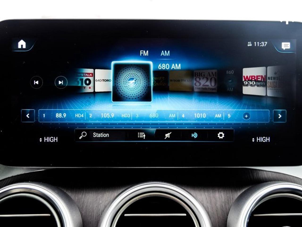 2021 Mercedes-Benz GLC GLC 300 4MATIC Sunroof Navigation 360 Camera Blind Spot Photo