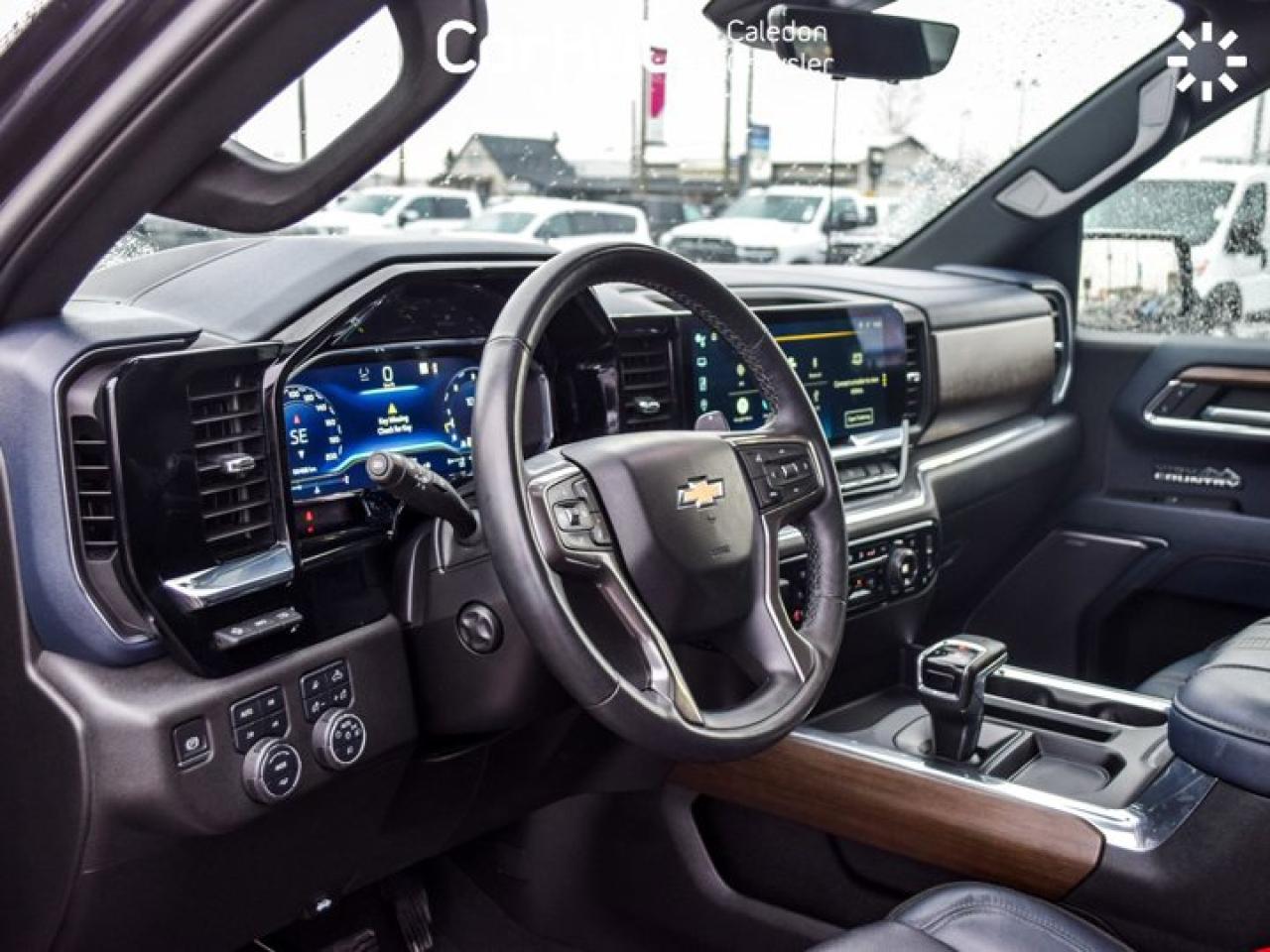 2023 Chevrolet Silverado 1500 High Country 4WD Crew Cab 147" 5.3L Leather Sunroof Photo