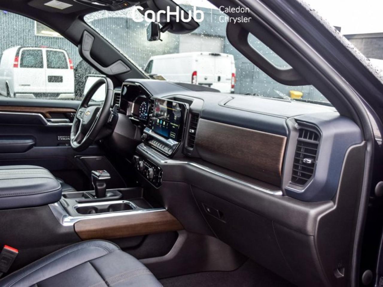 2023 Chevrolet Silverado 1500 High Country 4WD Crew Cab 147" 5.3L Leather Sunroof Photo