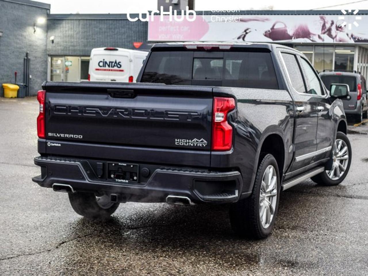 2023 Chevrolet Silverado 1500 High Country 4WD Crew Cab 147" 5.3L Leather  5 passengers with captain chair Photo