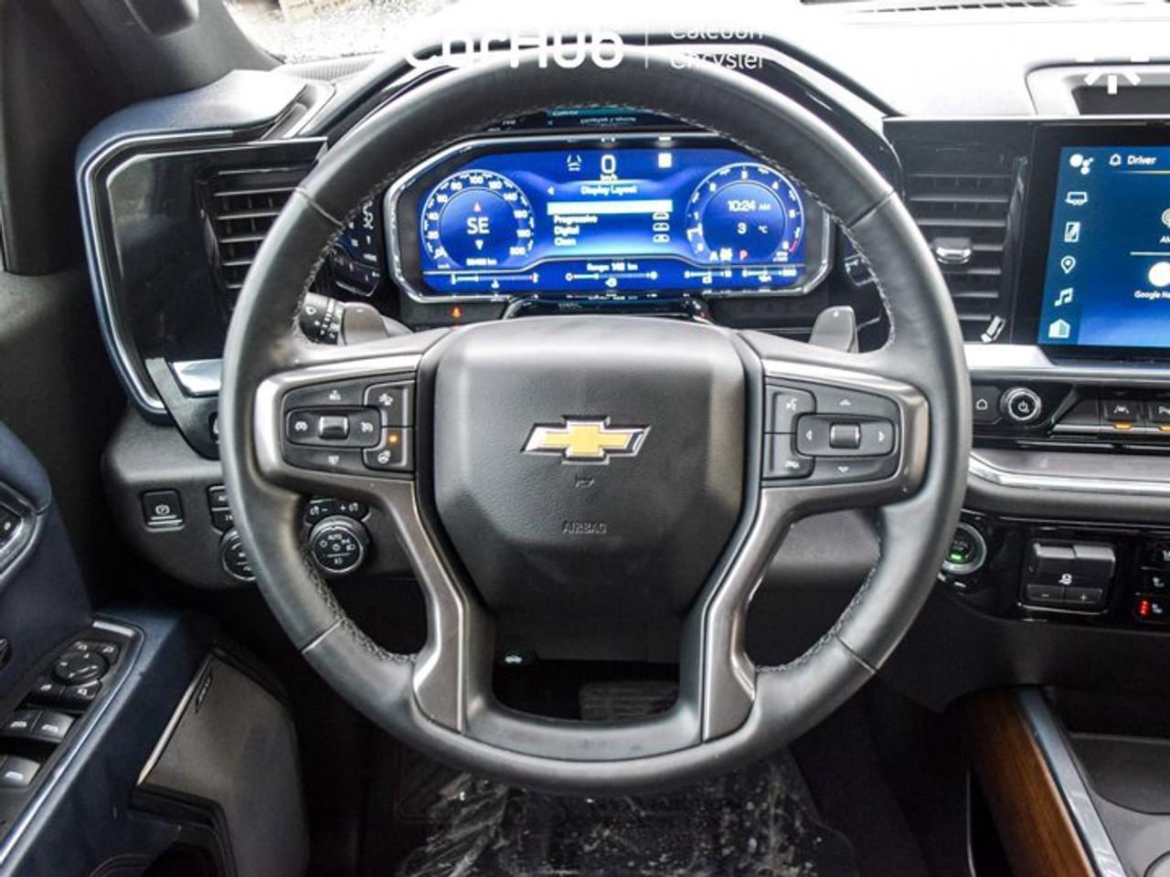 2023 Chevrolet Silverado 1500 High Country 4WD Crew Cab 147" 5.3L Leather  5 passengers with captain chair Photo