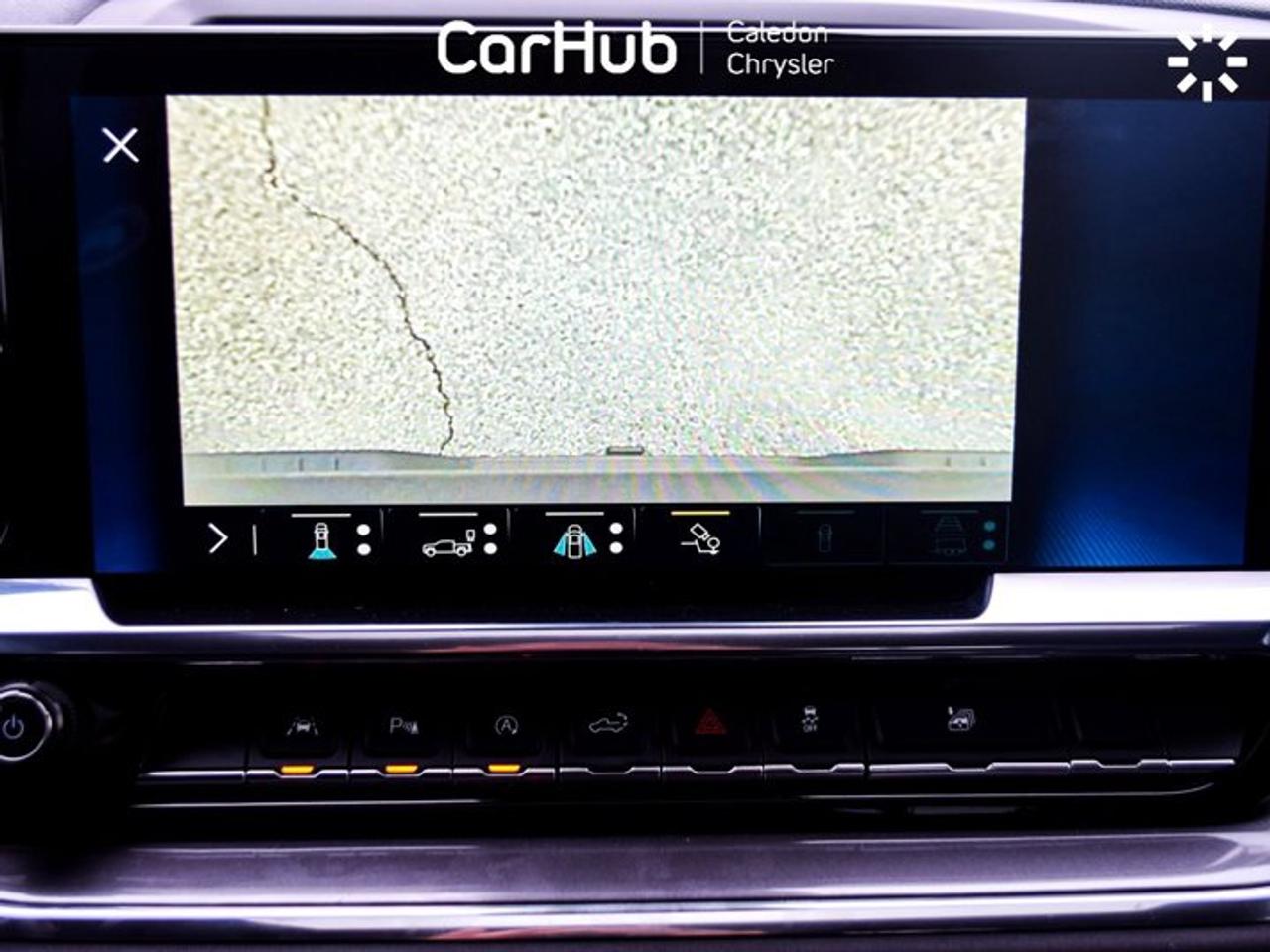 2023 Chevrolet Silverado 1500 High Country 4WD Crew Cab 147" 5.3L Leather  5 passengers with captain chair Photo