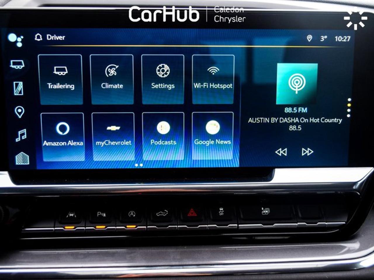 2023 Chevrolet Silverado 1500 High Country 4WD Crew Cab 147" 5.3L Leather  5 passengers with captain chair Photo