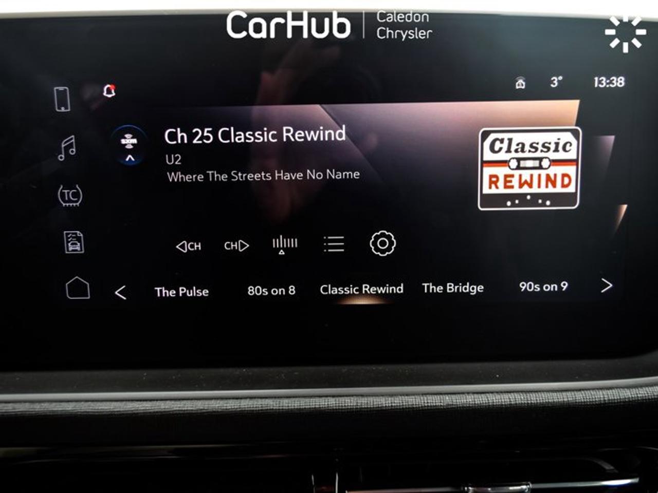 2024 Buick Envista Sport Touring 11"Display Lane Assist Remote Start Alloy Rims Photo